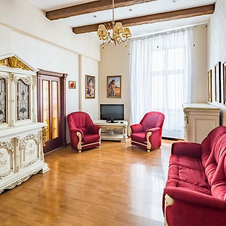 2 Virmens'Ka Apartment ลวีฟ ภายนอก รูปภาพ