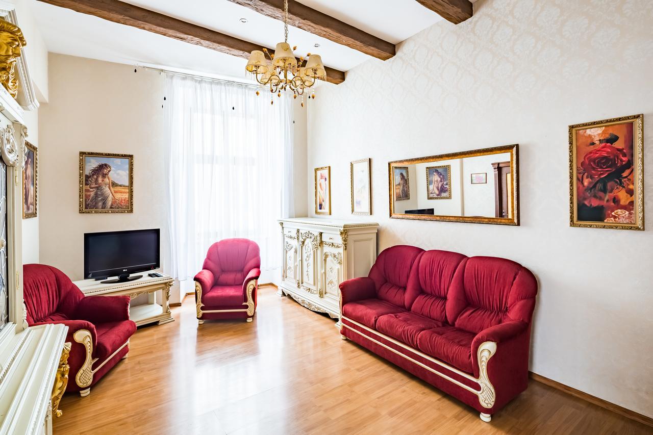 2 Virmens'Ka Apartment ลวีฟ ภายนอก รูปภาพ
