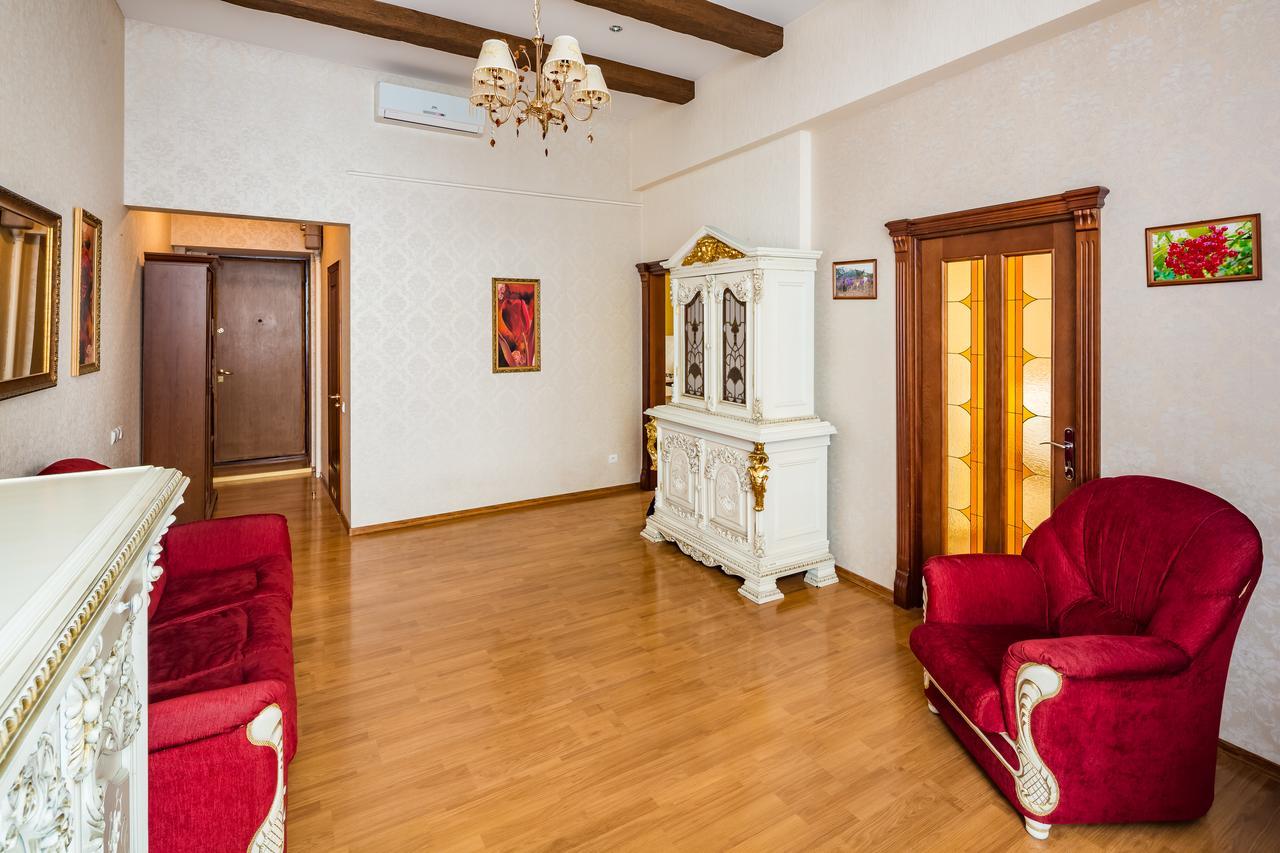 2 Virmens'Ka Apartment ลวีฟ ภายนอก รูปภาพ