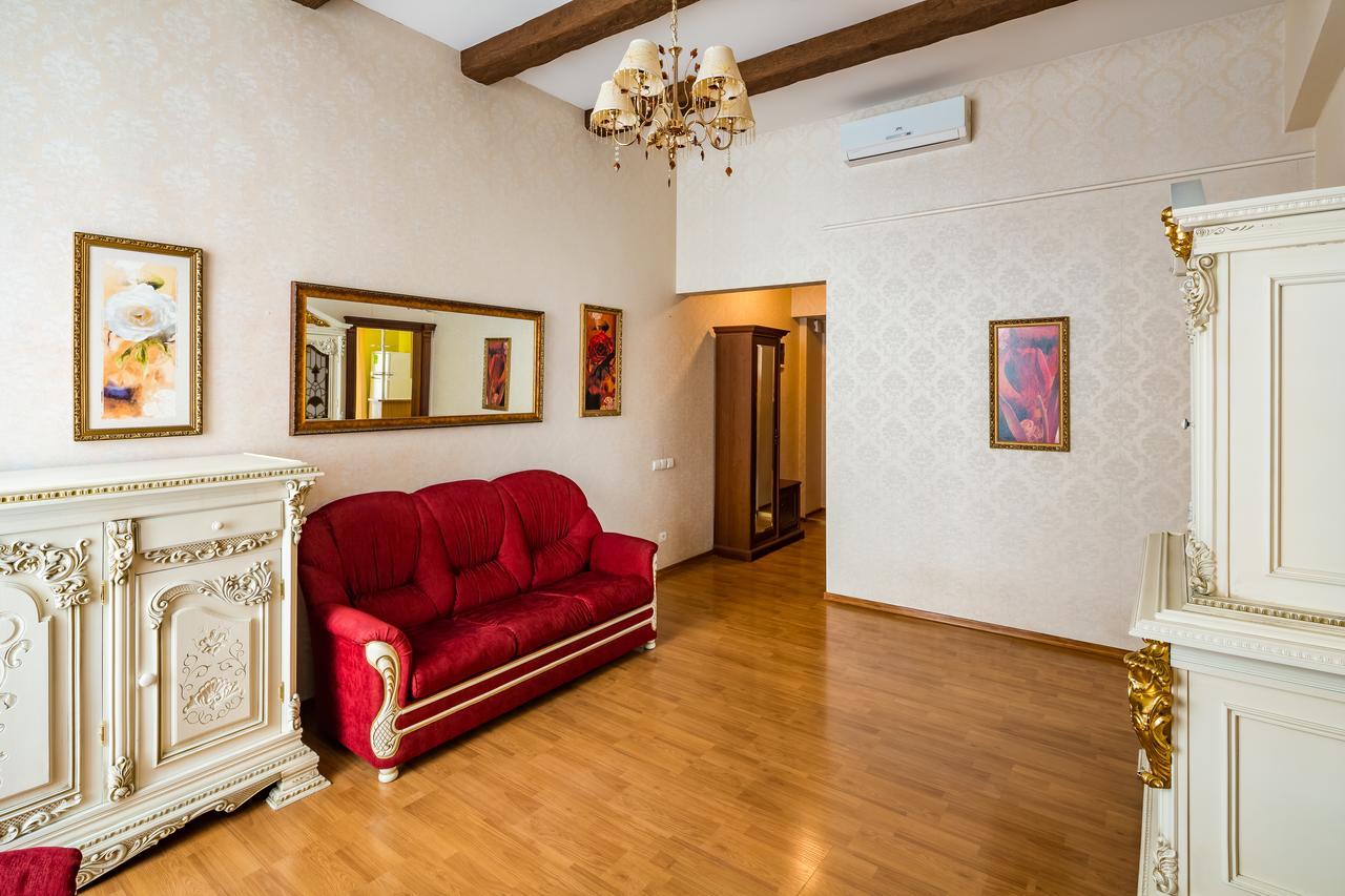 2 Virmens'Ka Apartment ลวีฟ ภายนอก รูปภาพ